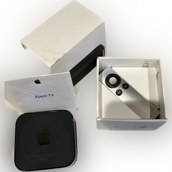 APPLE TV A1378 MC572LL/A 2nd Generation Digital Media Streamer SMART remote box - Picture 5 of 5